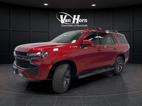 Used 2022 Chevrolet Tahoe Z71 w/ Luxury Package AWD/4WD image 3