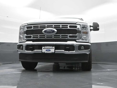 New 2025 Ford F250 XLT image 19