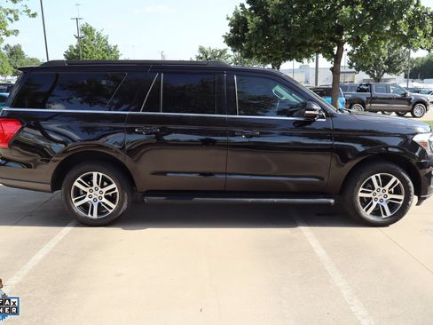 Used 2024 Ford Expedition Max XLT AWD/4WD image 2