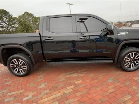 Used 2025 GMC Sierra 1500 AT4 w/ AT4 Premium Package image 2