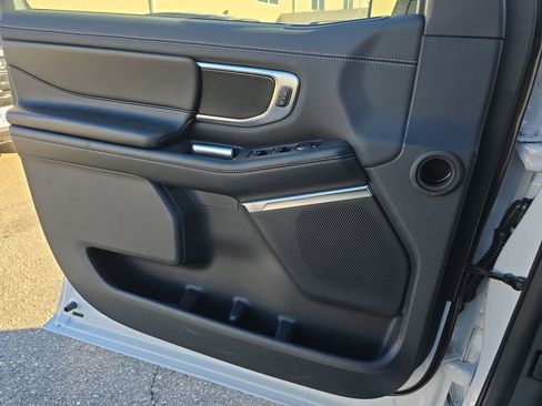 New 2026 Ford Expedition Max Platinum w/ Stealth Appearance Package image 27