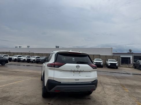 Certified 2023 Nissan Rogue SV AWD/4WD image 18