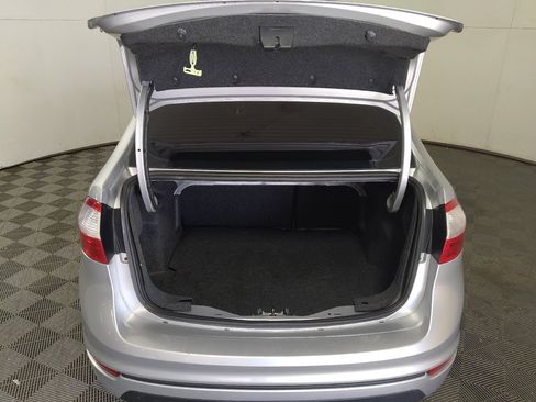 Used 2017 Ford Fiesta SE FWD image 29