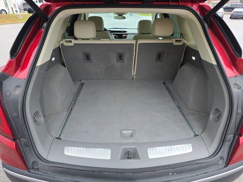 Used 2021 Cadillac XT5 Premium Luxury w/ LPO, Premium Carpet Package image 15