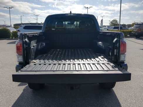 Used 2023 Toyota Tacoma TRD Off-Road image 20