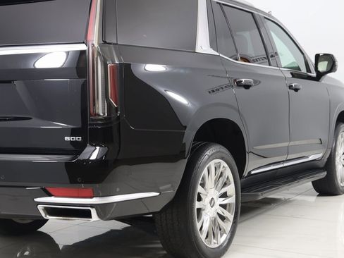 Used 2023 Cadillac Escalade Premium Luxury image 49
