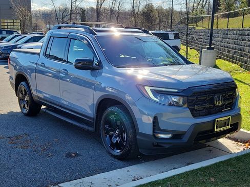 Used 2024 Honda Ridgeline Black Edition image 10