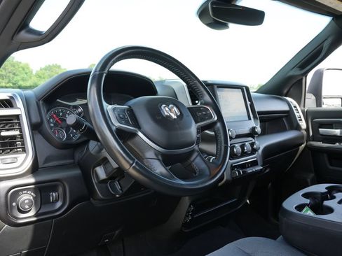 Used 2024 RAM 2500 Big Horn AWD/4WD image 15