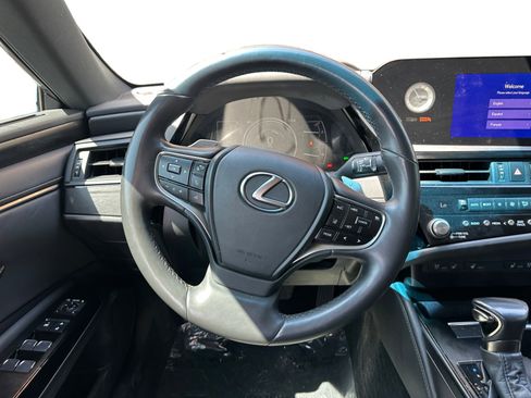 Used 2023 Lexus ES 300h w/ Premium Package FWD image 12