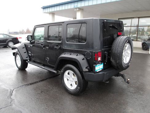 Used 2009 Jeep Wrangler Unlimited X w/ Dual Top Group AWD/4WD image 3