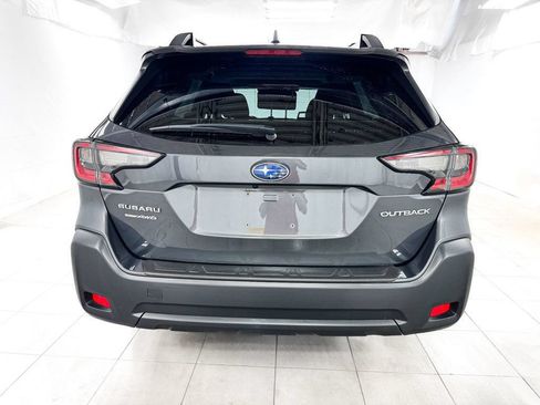 Used 2024 Subaru Outback Premium AWD/4WD image 5