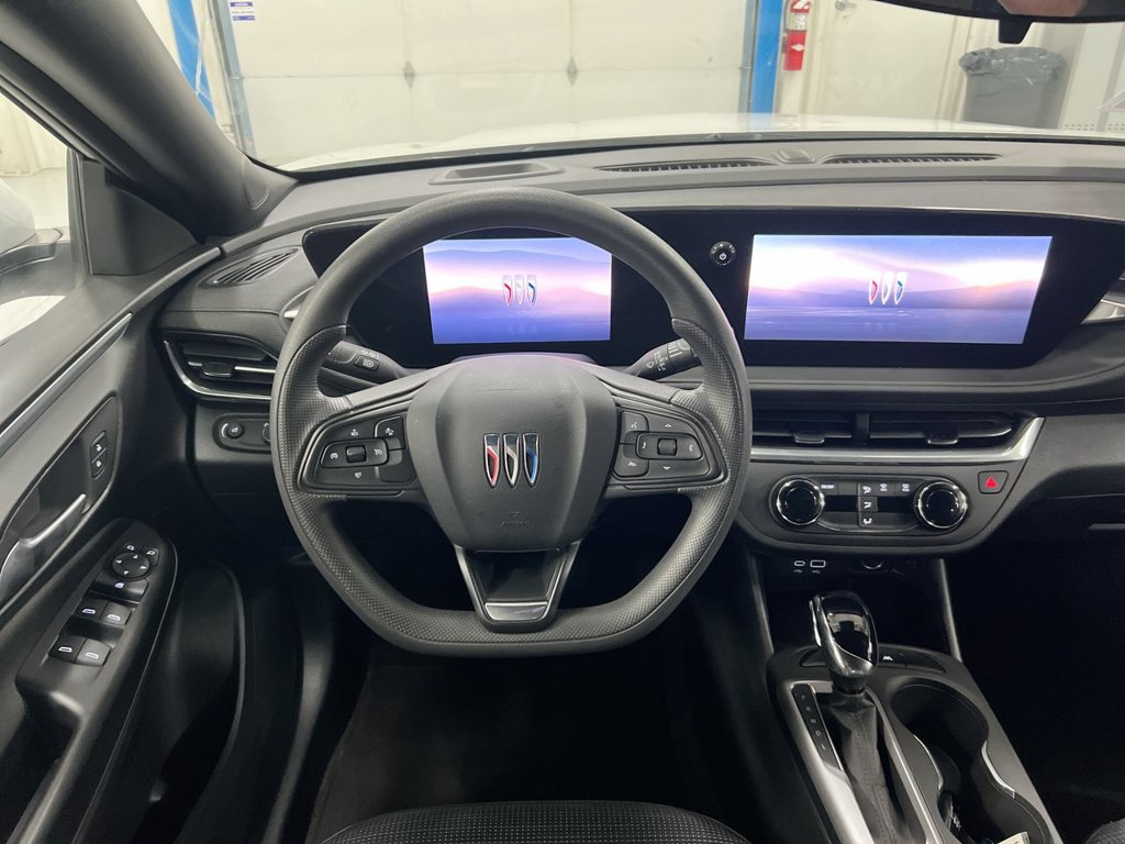 Used 2024 Buick Envista Preferred FWD image 11