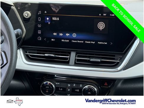 Used 2025 Chevrolet Trax LT FWD image 14