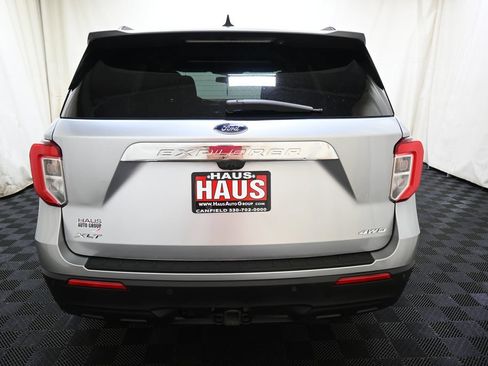 Used 2022 Ford Explorer XLT w/ Class IV Trailer Tow Package AWD/4WD image 13