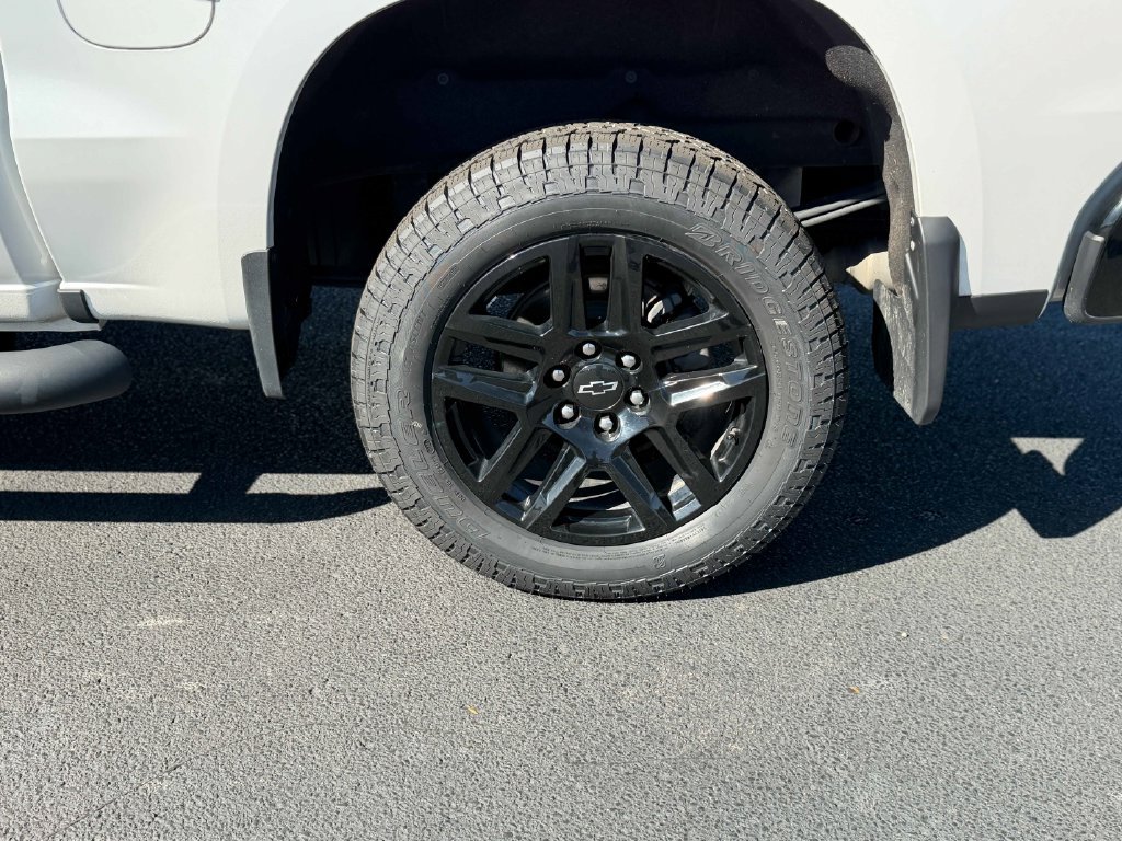 Used 2022 Chevrolet Silverado 1500 LT Trail Boss w/ LT Trail Boss Premium Package AWD/4WD image 15