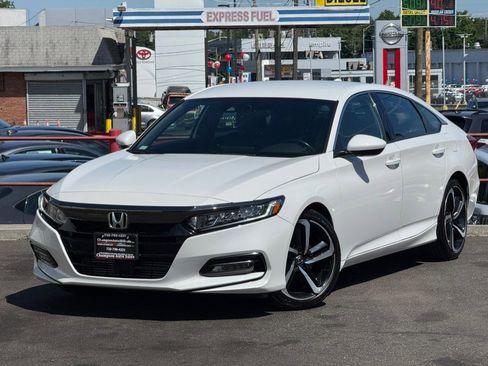 Used 2020 Honda Accord Sport image 9