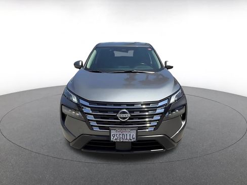 Used 2025 Nissan Rogue SV FWD image 4