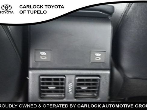 Used 2025 Toyota bZ4X FWD image 32