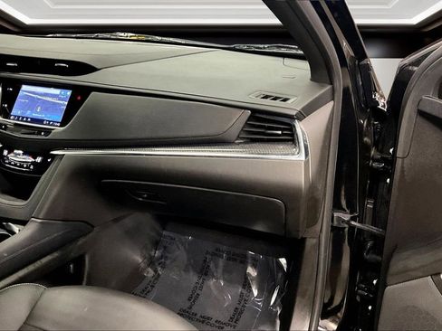 Certified 2024 Cadillac XT5 Sportv w/ LPO, Floor Liner Package AWD/4WD image 26