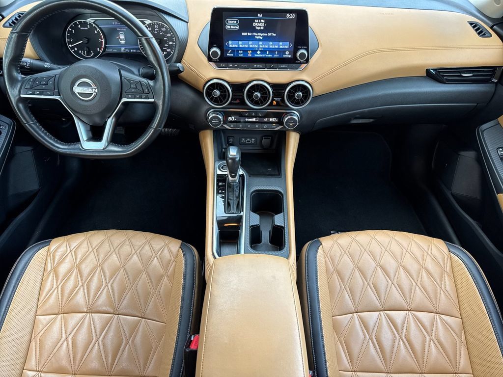 Used 2025 Nissan Sentra SV w/ SV Premium Package FWD image 14