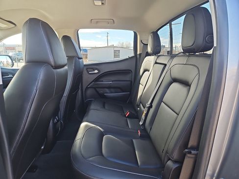 Used 2022 Chevrolet Colorado LT w/ Luxury Package image 11