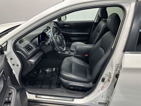 Used 2019 Subaru Outback 2.5i Limited w/ Popular Package #2 AWD/4WD image 14