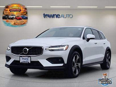 Used 2025 Volvo V60 B5 Cross Country Plus