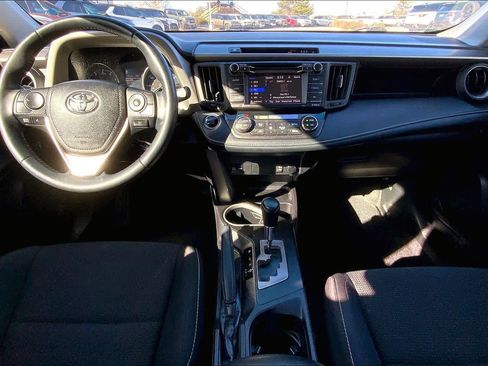 Used 2018 Toyota RAV4 XLE image 15