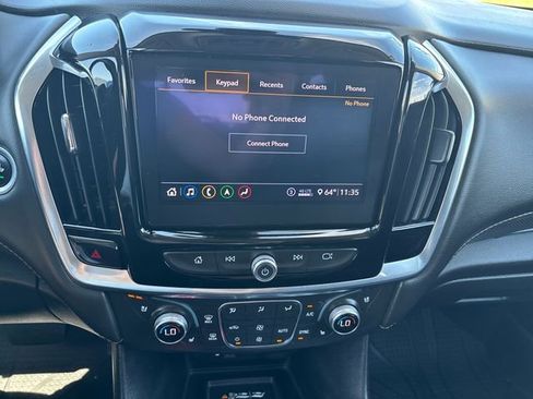 Used 2021 Chevrolet Traverse Premier w/ Redline Edition AWD/4WD image 19