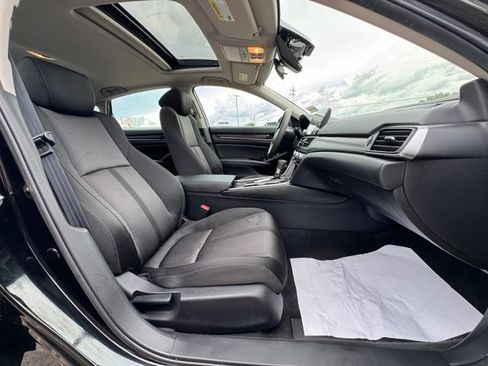 Used 2019 Honda Accord EX image 12
