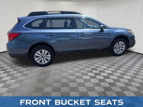 Used 2017 Subaru Outback 2.5i Premium AWD/4WD image 9