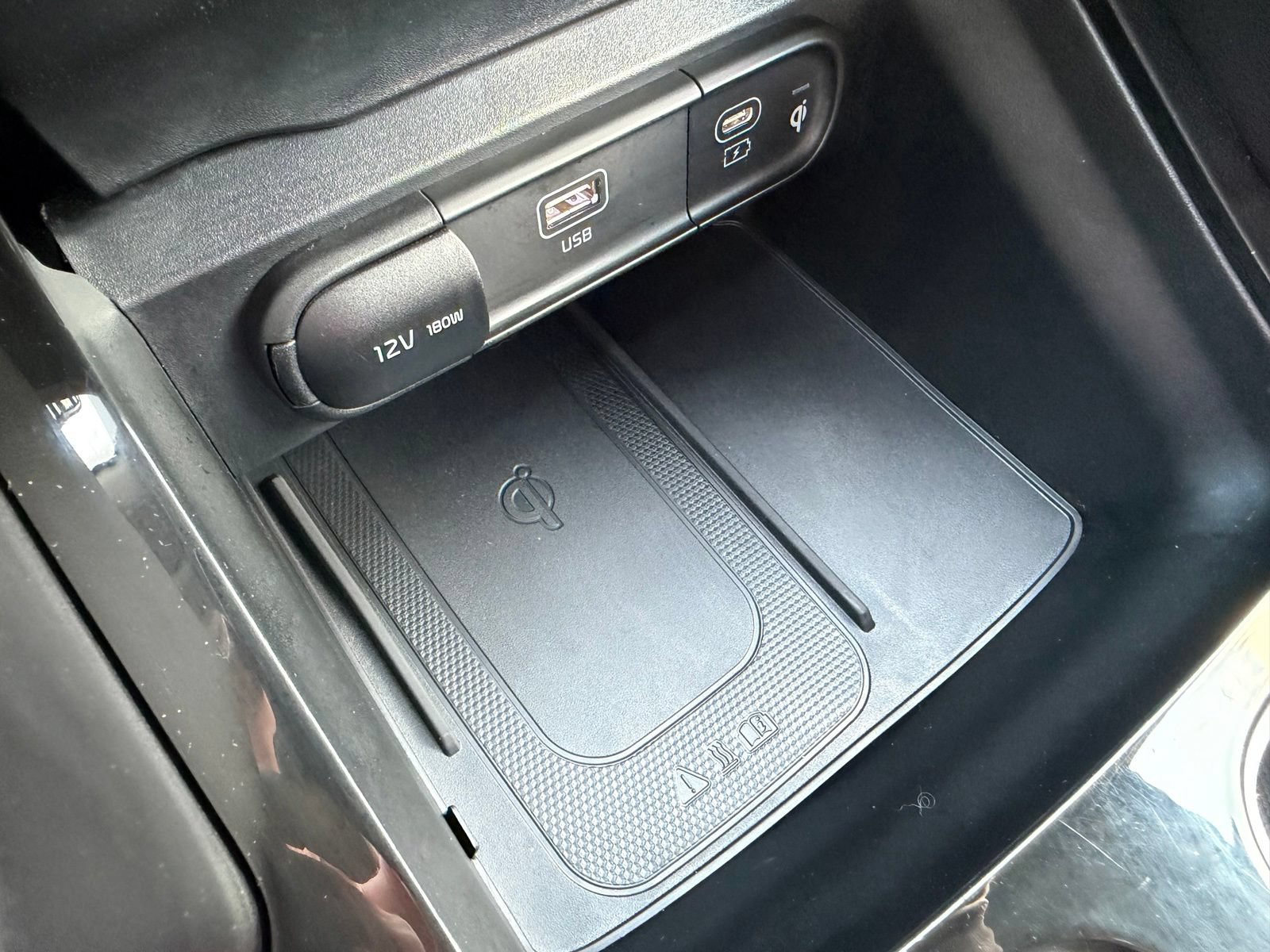 Used 2025 Kia Telluride S FWD image 23