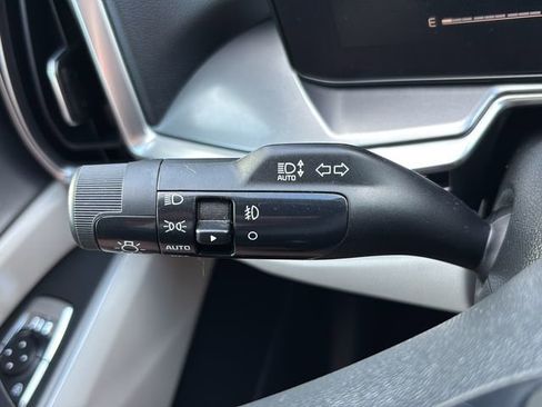 Used 2024 Kia Sorento EX w/ Panoramic Sunroof Package FWD image 19