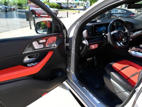 Used 2024 Mercedes-Benz GLE 63 AMG S image 11