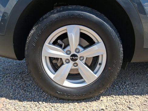 Used 2023 Kia Sorento LX AWD/4WD image 18