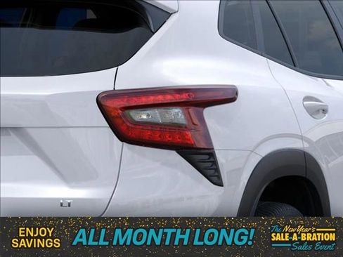 New 2026 Chevrolet Trax LT w/ Driver Confidence Package image 11