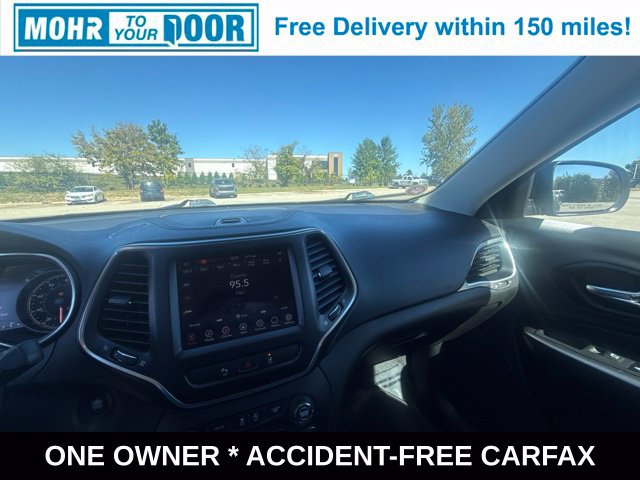 Used 2021 Jeep Cherokee Latitude Lux w/ Comfort/Convenience Group AWD/4WD image 22
