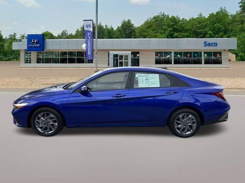 Used 2024 Hyundai Elantra SEL image 9