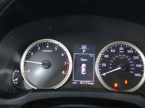 Used 2014 Lexus IS 350 w/ Navigation Package RWD image 15
