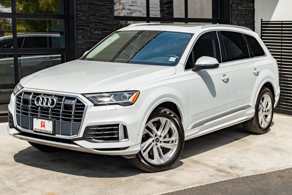 Used 2022 Audi Q7 3.0T Premium Plus w/ Premium Plus Package AWD/4WD image 4
