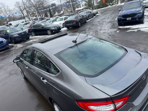 Used 2014 Ford Fusion Titanium image 18