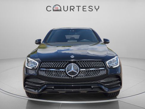 Used 2023 Mercedes-Benz GLC 300 4MATIC Coupe image 9