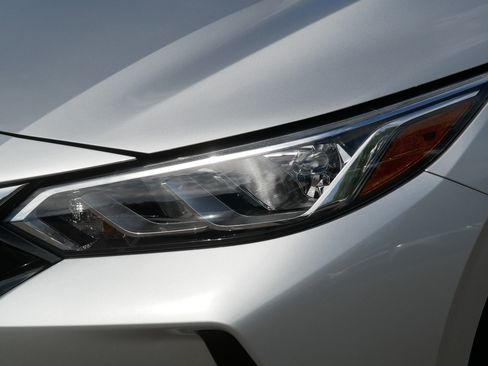 Certified 2023 Nissan Sentra SV FWD image 16