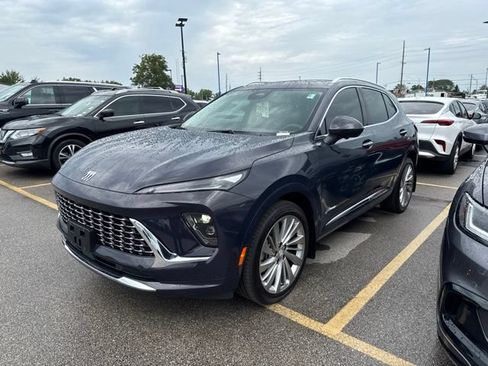 Used 2026 Buick Envision Avenir AWD/4WD image 1