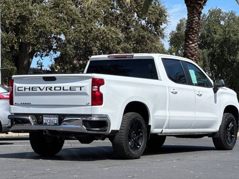 Used 2021 Chevrolet Silverado 1500 LT RWD image 3