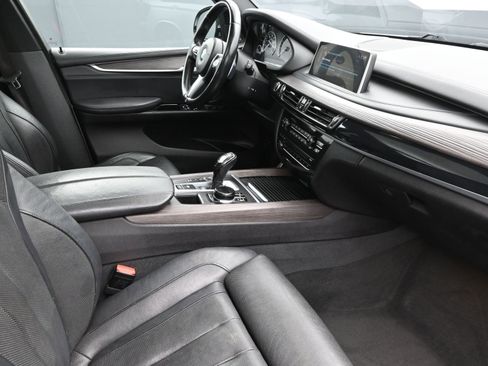 Used 2017 BMW X5 xDrive50i image 26