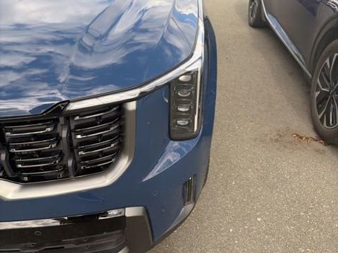 Used 2024 Kia Sorento SX Prestige image 4