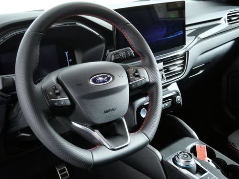 Certified 2023 Ford Escape ST-Line w/ Tech Pack #1 FWD image 16