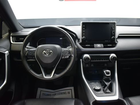 Used 2022 Toyota RAV4 XSE image 15
