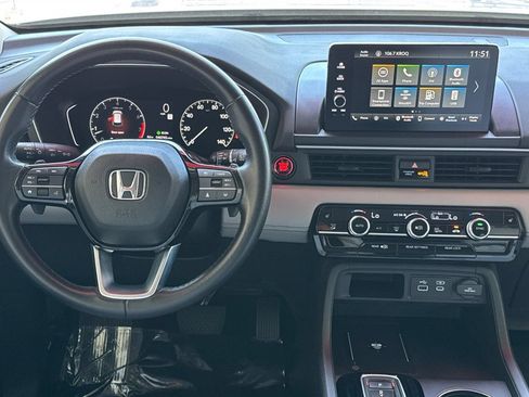 Used 2024 Honda Pilot EX-L image 18